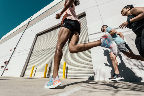 Le sneaker Ultraboost 19 di Adidas
