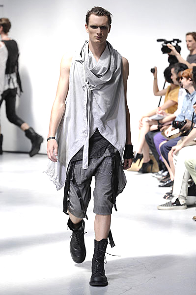 juliusspringsummer11g juliusspringsummer11g