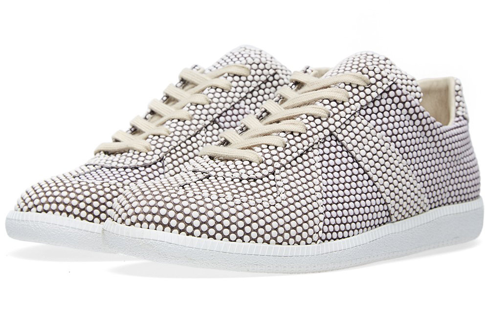 18-03-2015_maisonmargiela_22replicasneaker_whiterubberisedpolkadot_1