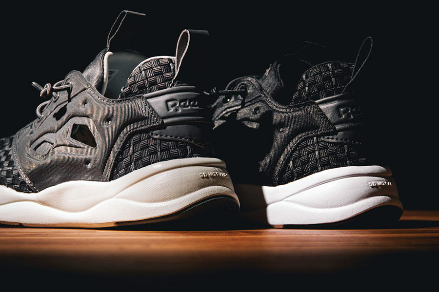 Reebok-Furylite-Woven-2