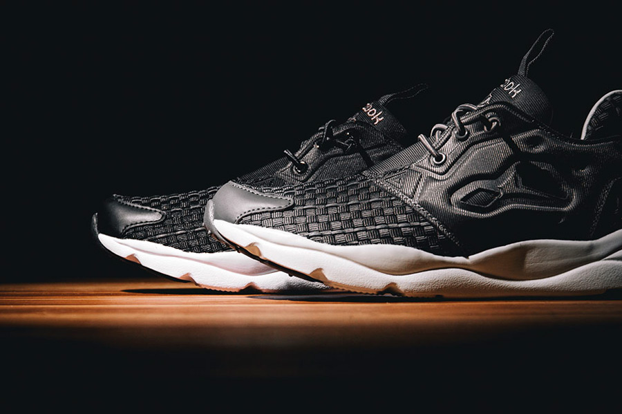 Reebok-Furylite-Woven-3