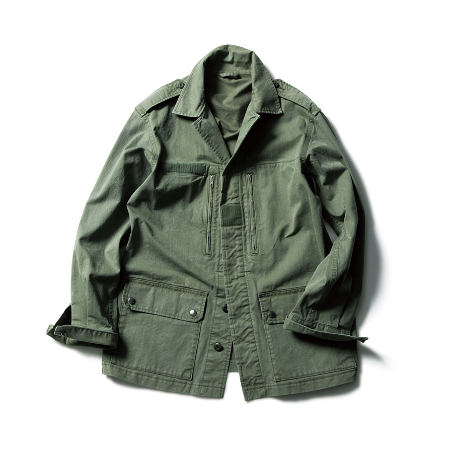 uniform expert (4)
