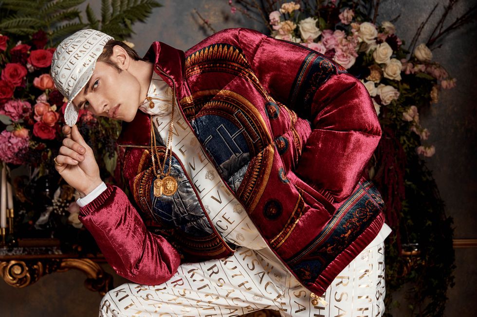 Versace x KITH, finalmente svelata la data di rilascio della nuova  collezione