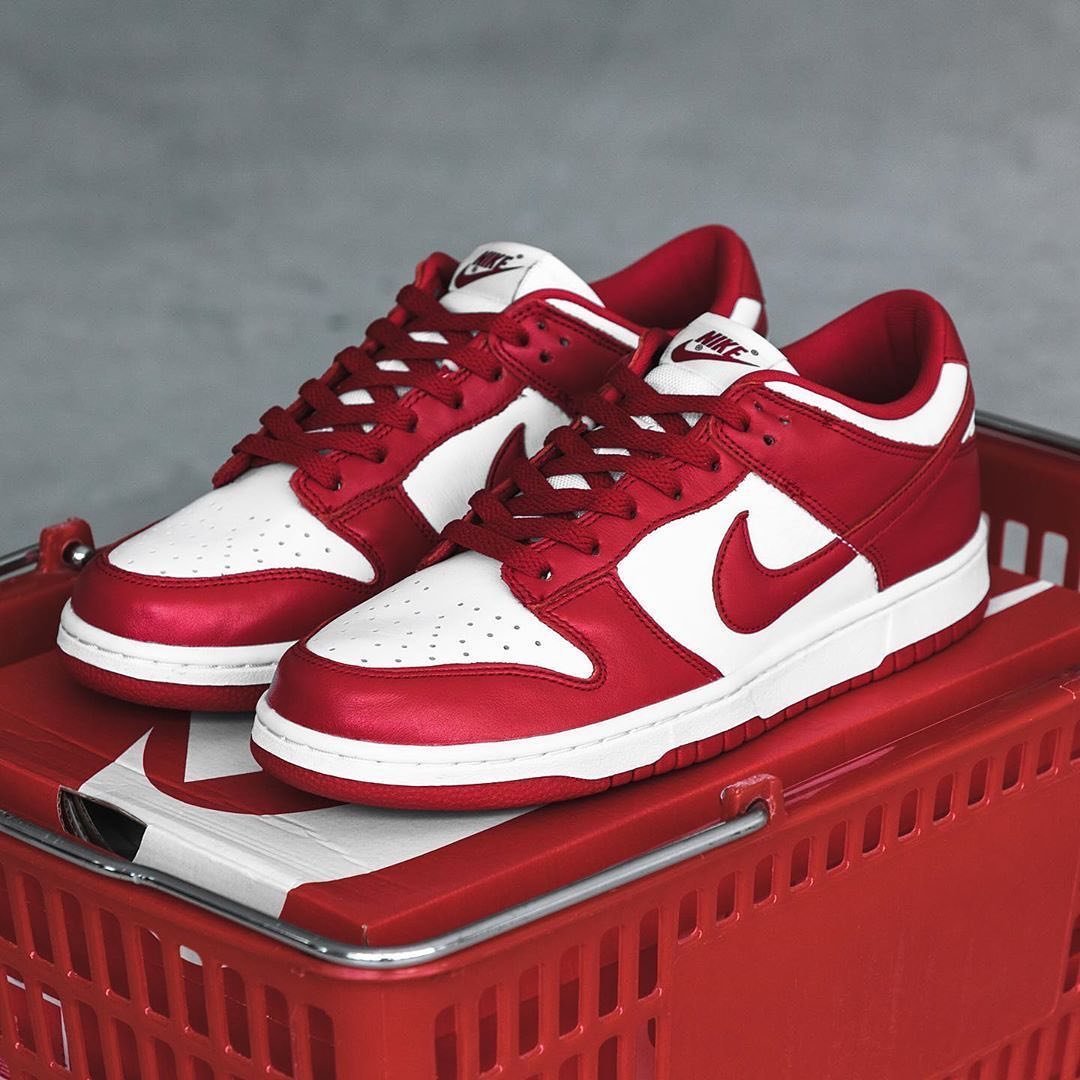 dunk low university red release date